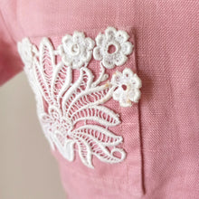 Load image into Gallery viewer, 1940s - Adorable Pink Linen Belted Dress - W29 (74cm)