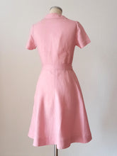Load image into Gallery viewer, 1940s - Adorable Pink Linen Belted Dress - W29 (74cm)