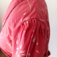 Cargar imagen en el visor de la galería, 1940s - Gorgeous Pink Linen Belted Dress - W34 (86cm)