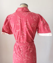 Cargar imagen en el visor de la galería, 1940s - Gorgeous Pink Linen Belted Dress - W34 (86cm)