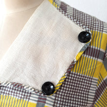 Cargar imagen en el visor de la galería, 1940s 1950s - Adorable Yellow Plaid Cotton Dress - W32 (82cm)