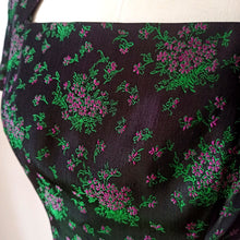 Cargar imagen en el visor de la galería, 1940s - SALENS, Stockholm - Stunning Green Floral Dress - W29 (74cm)