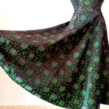 Cargar imagen en el visor de la galería, 1940s - SALENS, Stockholm - Stunning Green Floral Dress - W29 (74cm)