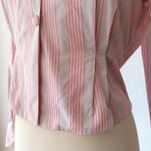 Charger l'image dans la galerie, 1940s 1950s - FRANCE - Superb Pink Grey Stripes Cotton Blouse - W35 (90cm)