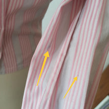 Charger l'image dans la galerie, 1940s 1950s - FRANCE - Superb Pink Grey Stripes Cotton Blouse - W35 (90cm)