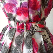 Charger l'image dans la galerie, 1950s 1960s - FRANCE - Stunning Roseprint Dress - W28 (71cm)