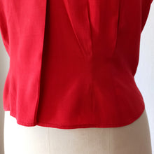 Charger l'image dans la galerie, 1950s - Gorgeous Red Rayon Blouse - W31.5 (80cm)