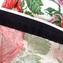 Carica l'immagine nel visualizzatore di Gallery, 1950s 1960s - Stunning Massive Roseprint Cotton Dress - W28.5 (72cm)