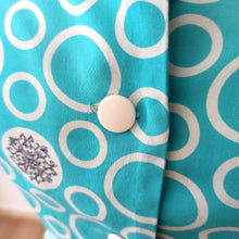 Charger l'image dans la galerie, 1940s 1950s - Fabulous Turquoise Rayon Blouse - Sz 46