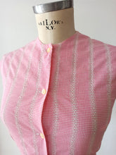 Charger l'image dans la galerie, 1950s 1960s - GOLDPUNKT, Germany - Adorable Pink Vichy Blouse - Sz 40