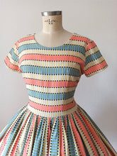 Load image into Gallery viewer, 1950s - Adorable Pastel Colors Soft Linen Dress - W32 (82cm)