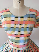 Load image into Gallery viewer, 1950s - Adorable Pastel Colors Soft Linen Dress - W32 (82cm)