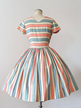 Load image into Gallery viewer, 1950s - Adorable Pastel Colors Soft Linen Dress - W32 (82cm)