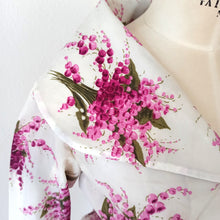 Carica l'immagine nel visualizzatore di Gallery, 1950s 1960s - Stunning Parisian Floral Bouquets Dress - W26 (66cm)