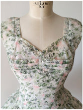 Charger l'image dans la galerie, 1950s - Dreamy Abstract Floral Dress - W27 (68cm)