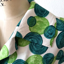 Charger l'image dans la galerie, 1950s 1960s - Stunning Abstract Green Rayon Dress - W27.5 (70cm)