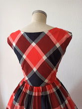 Charger l'image dans la galerie, 1950s - Spectacular Plaid Cotton Dress - W27 (68cm)