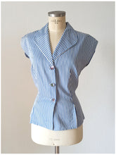 Charger l'image dans la galerie, 1950s - Stunning Collar Striped Cotton Blouse - Sz M/L