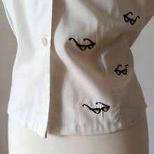 Charger l'image dans la galerie, 1950s - Fabulous Novelty Embroidery Sunglasses Blouse - W38 (96cm)