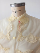 Charger l'image dans la galerie, 1950s - French Deadstock - Yellow Pale Nylon Blouse - Sz 42