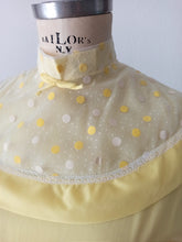 Charger l'image dans la galerie, 1950s - French Deadstock - Fabulous Yellow Nylon Blouse - Sz 46