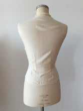 Cargar imagen en el visor de la galería, 1940s 1950s - Exquisite Handmade Smoked Cotton Blouse - W27 (68cm)