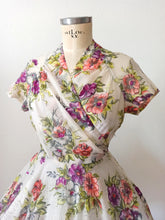 Charger l'image dans la galerie, 1950s - Stunning Floral Textured Chiffon Dress - W27.5 (70cm)