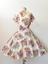 Charger l'image dans la galerie, 1950s - Stunning Floral Textured Chiffon Dress - W27.5 (70cm)