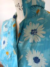 Charger l'image dans la galerie, 1950s - Adorable Blue Floral Print Cotton Dress - W28 (72cm)