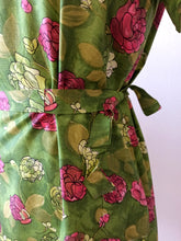 Charger l'image dans la galerie, 1960s - DEADSTOCK - Green Floral Dress - Sz 42