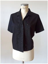 Charger l'image dans la galerie, 1950s 1960s - Black Embroidery Cotton Blouse - Sz 48