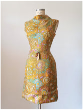 Carica l'immagine nel visualizzatore di Gallery, 1960s - Gorgeous Satin Silk Dress - W31 (80cm)