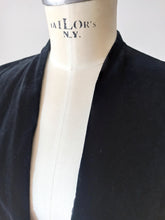 Charger l'image dans la galerie, 1940s 1950s - Black Velvet Bolero Jacket - W32 (82cm)