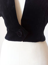 Charger l'image dans la galerie, 1940s 1950s - Black Velvet Bolero Jacket - W32 (82cm)