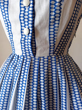 Charger l'image dans la galerie, 1950s - Soft Barkcloth Dress - W26 (66cm)