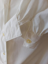 Charger l'image dans la galerie, 1950s 1960s - White Nylon blouse - SzXL