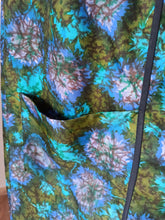 Laden Sie das Bild in den Galerie-Viewer, 1960s - GUY DUBOUIS, Paris - Satin Work/Home Dress - Sz 46