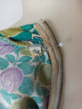 Load image into Gallery viewer, 1960s - Back Zipper Roseprint Rayon Top - Sz 38