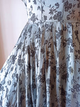 Charger l'image dans la galerie, 1950s - Stunning Silver Satin Rayon Bolero Dress - W32 (82cm)