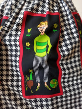 Charger l'image dans la galerie, 1950s 1960s - Adorable Novelty Cotton Dress - W25 (64cm)