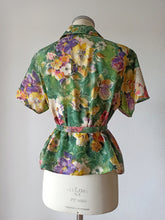 Charger l'image dans la galerie, 1950s 1960s - Floral Silk Belted Blouse