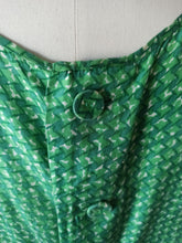 Charger l'image dans la galerie, 1960s - Green Silk Blouse