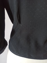Cargar imagen en el visor de la galería, 1940s 1950s - Black Rayon Blouse - Sz 46