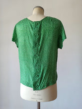 Charger l'image dans la galerie, 1960s - Green Silk Blouse