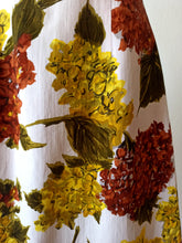 Charger l'image dans la galerie, 1950s 1960s - Gorgeous Hydrangea Print Cotton Dress - W28.5 (72cm)