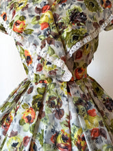 Charger l'image dans la galerie, 1950s - Stunning Roseprint Print Dress - W27.5 (70cm)