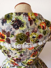 Charger l'image dans la galerie, 1950s - Stunning Roseprint Print Dress - W27.5 (70cm)