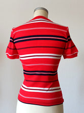 Laden Sie das Bild in den Galerie-Viewer, 1960s - SUBLYM, Spain - Deadstock Red T-Shirt - Sz 14 #3