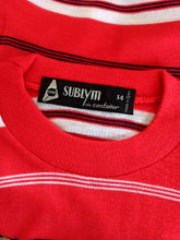 Laden Sie das Bild in den Galerie-Viewer, 1960s - SUBLYM, Spain - Deadstock Red T-Shirt - Sz 14 #3