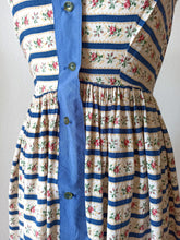 Load image into Gallery viewer, 1940s - Adorable Roseprint Rayon Dress - W27 (68cm)